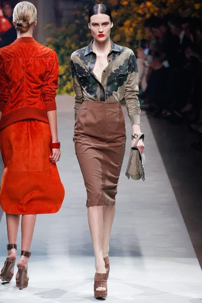 Look 9